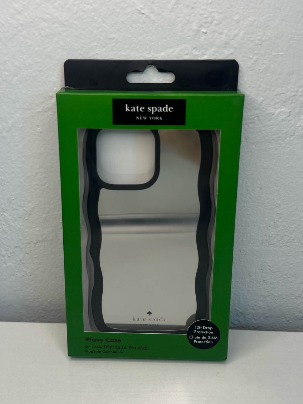 Kate Spade Wavy Case for iPhone 16 Pro Max MagSafe Clear/Black